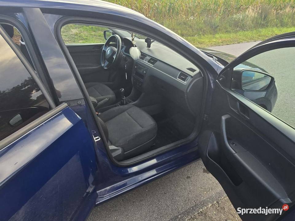 Sprzedam Skodę Rapid Hatchback Żabia Wola