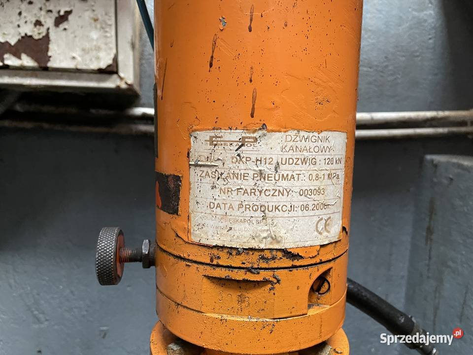 Dźwignik podnośnik kanałowy 13 ton Eskapol DKPH Stojadła