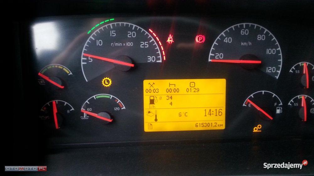 hakowiec volvo z dźwigiem Epsilon do złomu TARNÓ Samochody ciężarowe Tarnów