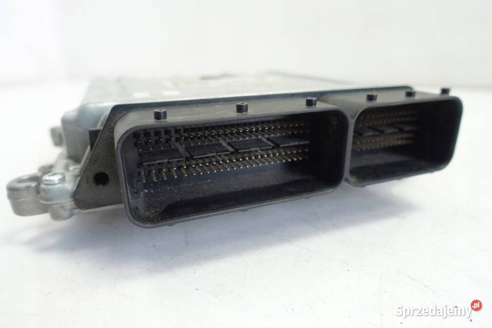 Volvo XC60 24 D5 KOMPUTER SILNIKA 0281030782 Rudka