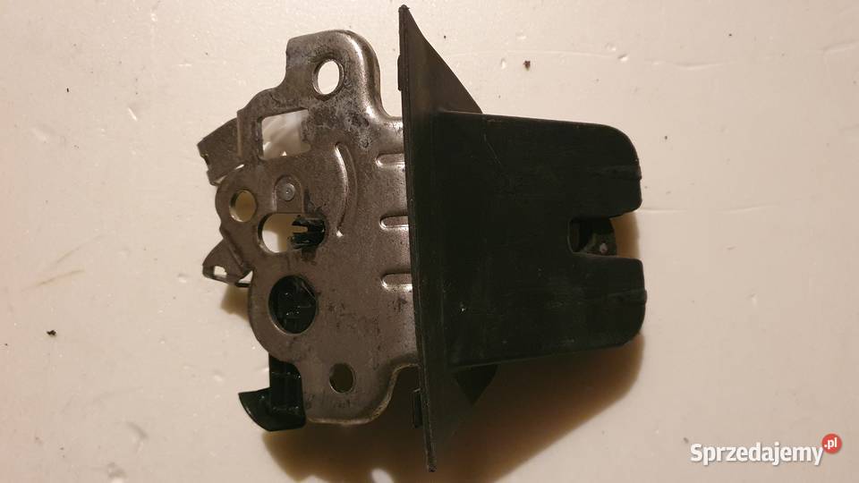 Zamek klapy bagażnika AUDI 8R0827505 Mikołów