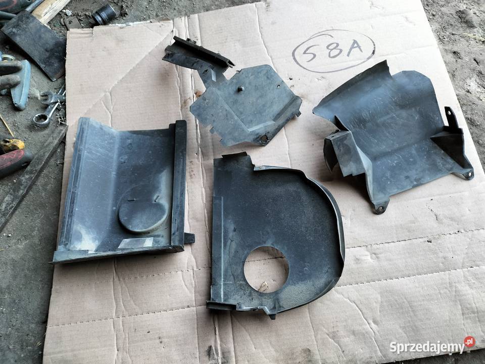 AUDI 80B4 80 B4 OSŁONA LAMPY CHŁODNICY ŁAPACZ osobowe Pozostałe Kamień-Kolonia