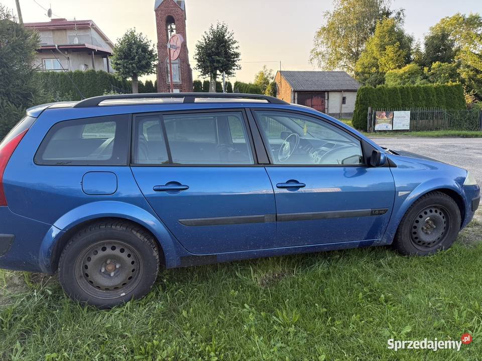 Renault megane uszkodzony