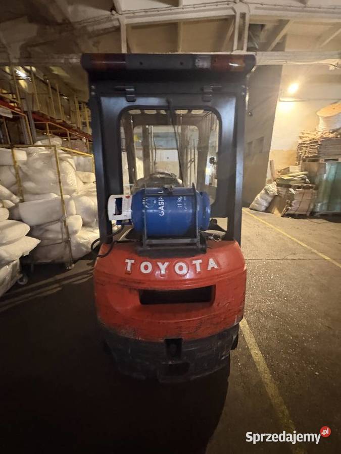 Wózek widłowy Toyota 427FGF15 z zamkniętą kabiną Wózki widłowe Motoryzacja kujawsko-pomorskie Toruń