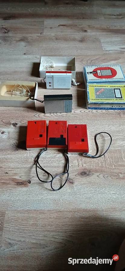 Stare radio tranzystorowe z czasów PRL u Sprawne