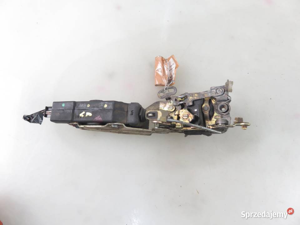 ZAMEK LEWY PRZEDNI OPEL OMEGA A 90277866 małopolskie sprzedam