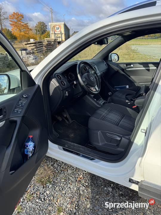 VW Tiguan 20 TDI niski przebieg hak pomorskie Kościerzyna sprzedam