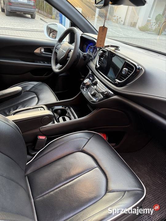 Chrysler Pacifica Limited S 2022 LPG relingi dachowe podlaskie