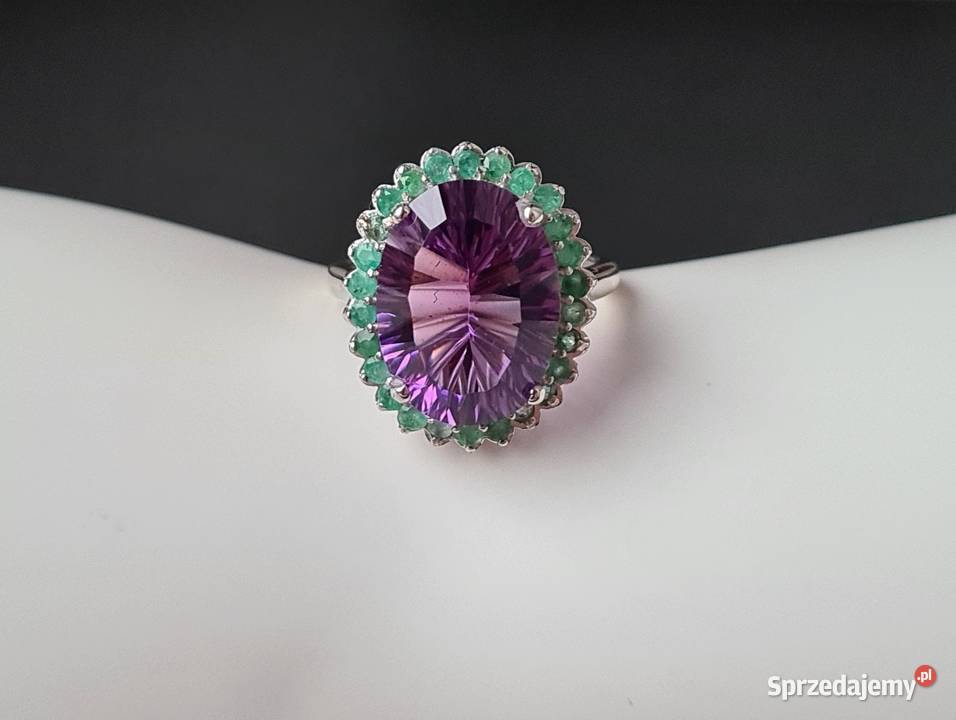 Srebrny pierścionek z ametystem i szmaragdami srebro mazowieckie Otwock
