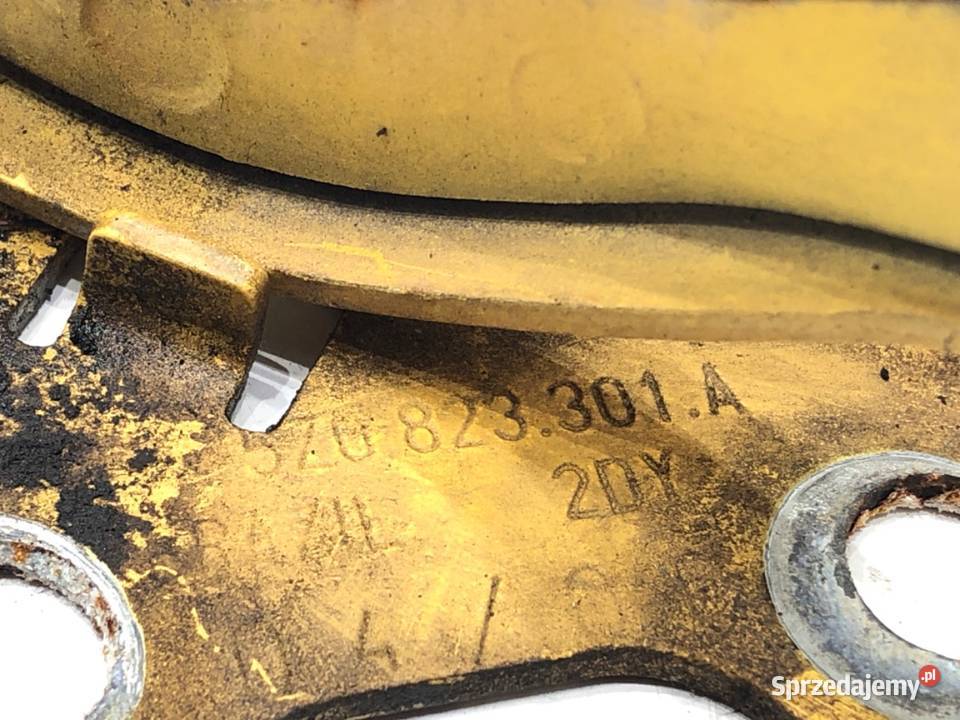 ZAWIAS MASKI LEWY PRZÓD VW FOX Hatchback 0315 sprzedam