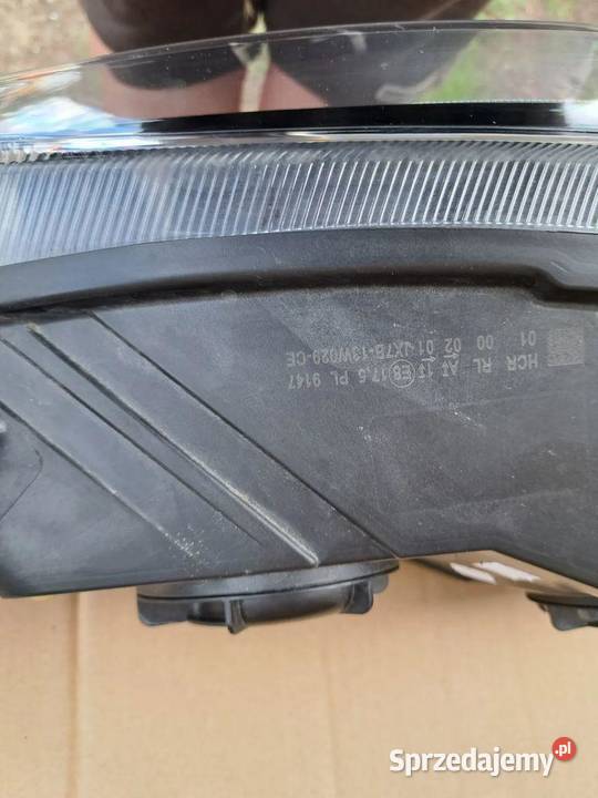 Lampa przednia prawa Ford Focus MK4 JX7B13W029CE