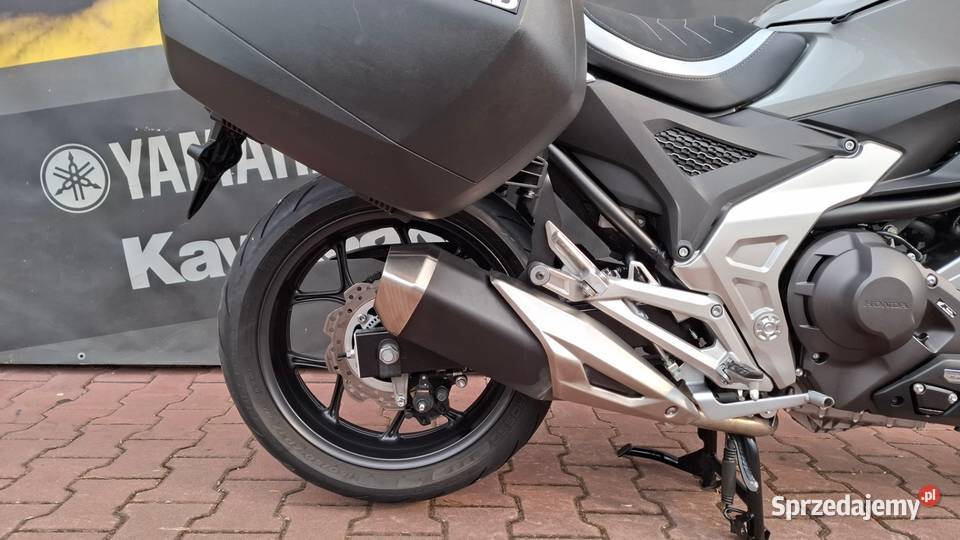 Honda NC750X 2024 srebrny