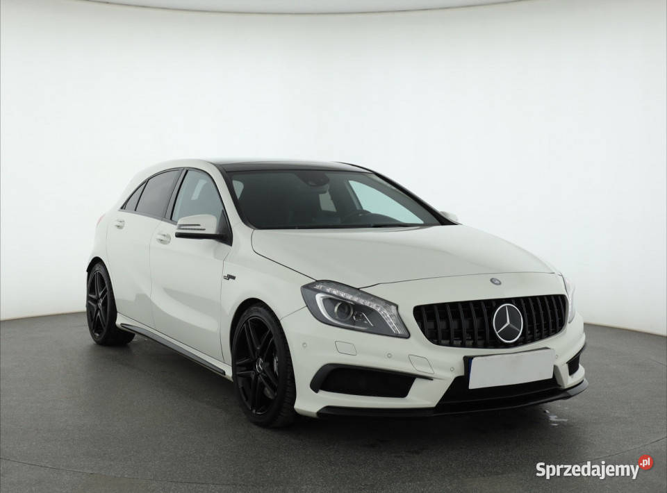 Mercedes A A 45 AMG 4MATIC wielofunkcyjna kierownica Klasa A Piaseczno