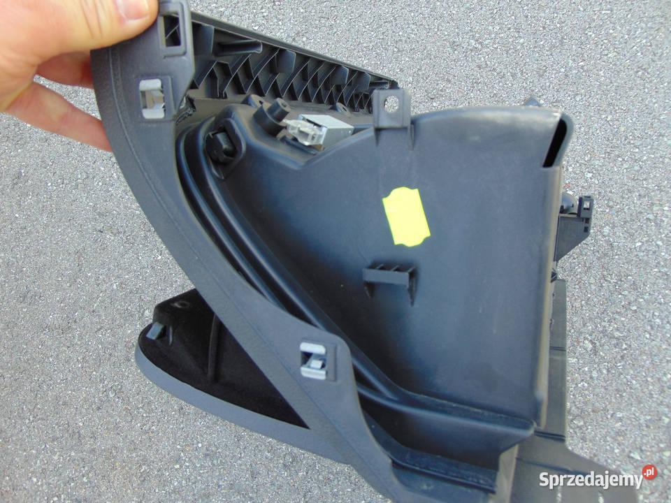 Schowek pasażera 1K1857290 VW Golf V Kombi Jetta Ryki