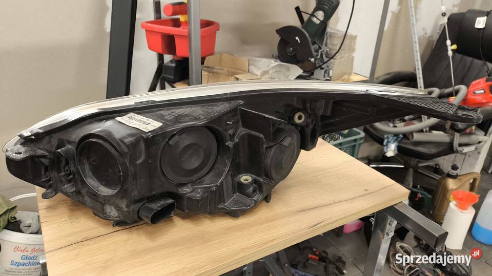 Reflektor prawy Lampa prawa Przód Ford Focus MK3