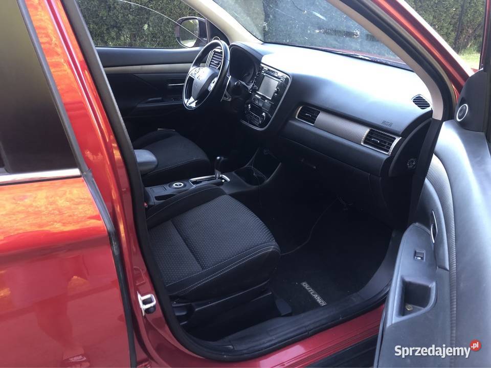 Mitsubishi Outlander 4x4 20 Benzyna 7 osobowy Unisław sprzedam
