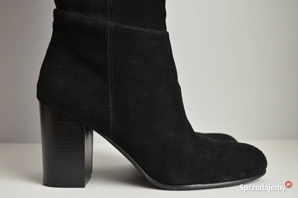 NIEBANALNE zamszowe kozaki Sam Edelman szersza