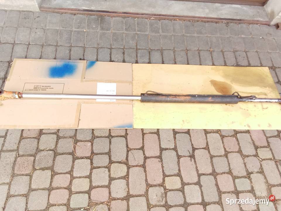 Siłownik hydrauliczny dwustronnego działania Głowno