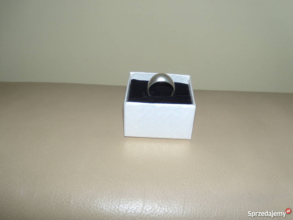 Srebrny pierścionek Warszawa sprzedam