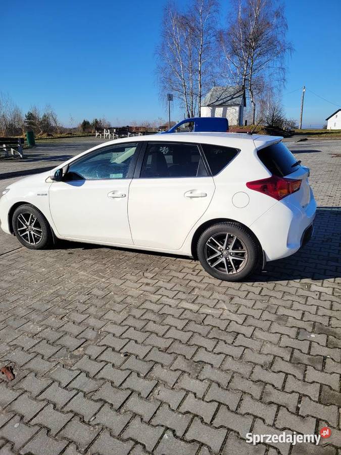 Toyota Auris Toyota Auris 18 Hybrid Style 203000km świętokrzyskie Piotrowiec