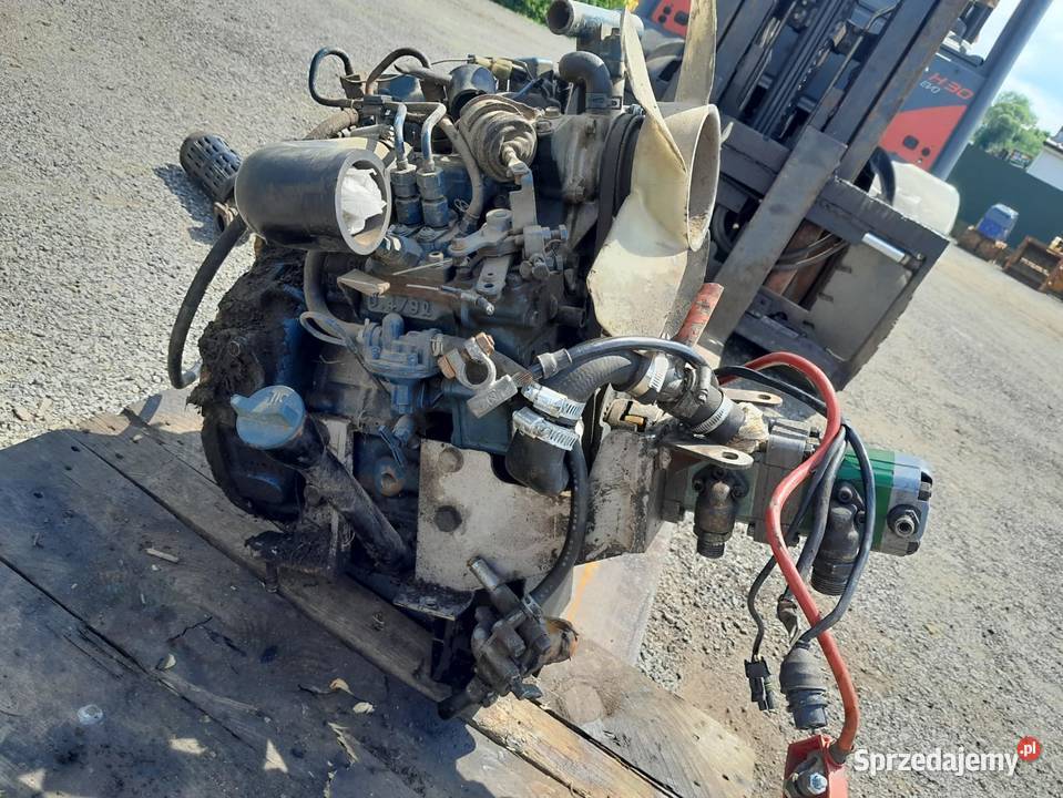 Silnik Kubota D711e 149kW 2 cylindrowy z pompą Maków Podhalański sprzedam