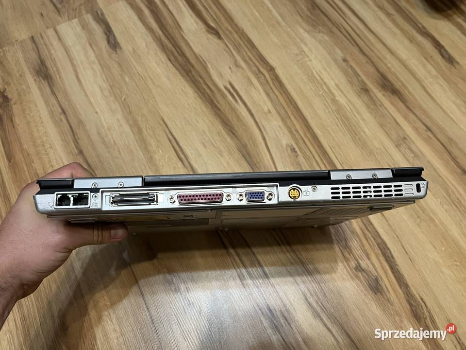 Stary laptop Maxdata Pro 6100X Brzana