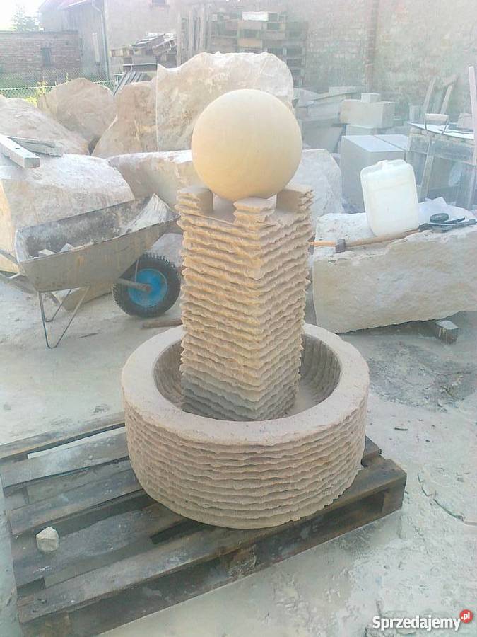 Fontanna z piaskowca kamień naturalny Kamienna Góra