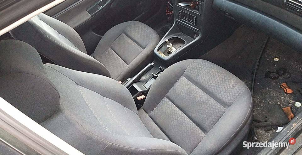 Wnętrze audi a4b5 sedan wielkopolskie Wilkowyja