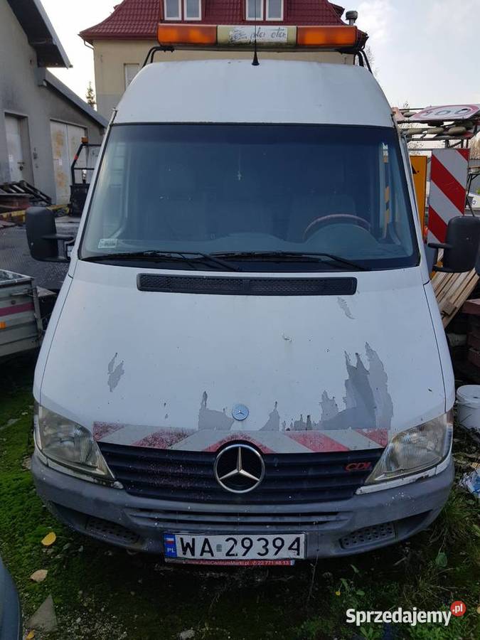 Syndyk sprzeda MERCEDES BENZ 208DD 35C WA 29394 2151cm3 Mercedes-Benz Warszawa