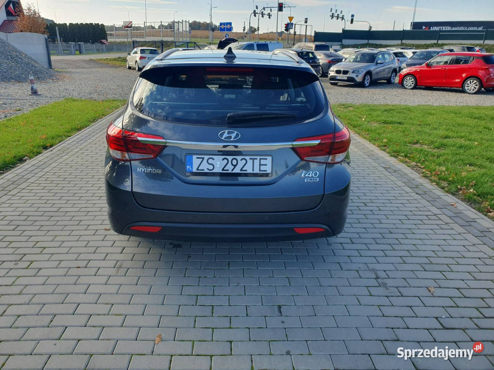 Hyundai i40 17crdi 140 Automat Bixenon Ledy Navi tempomat Strobice