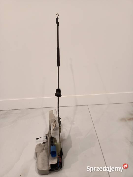 Zamek drzwi prawy przód VW Polo 2007r Jaworzno