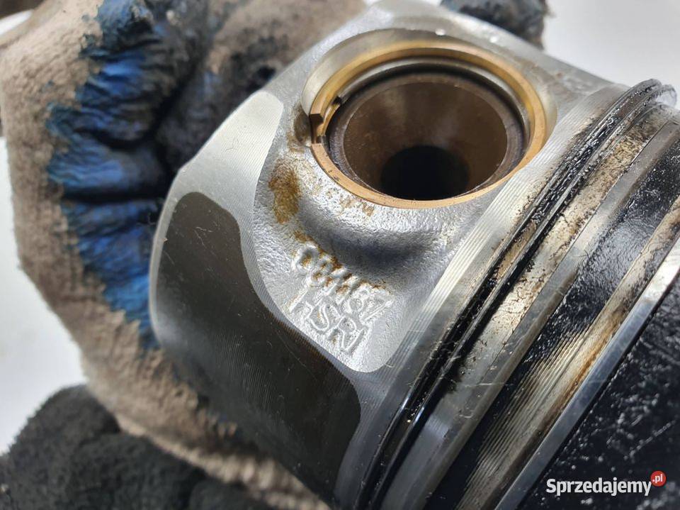 TŁOK AUDI A4 B8 081187 osobowe Lipno