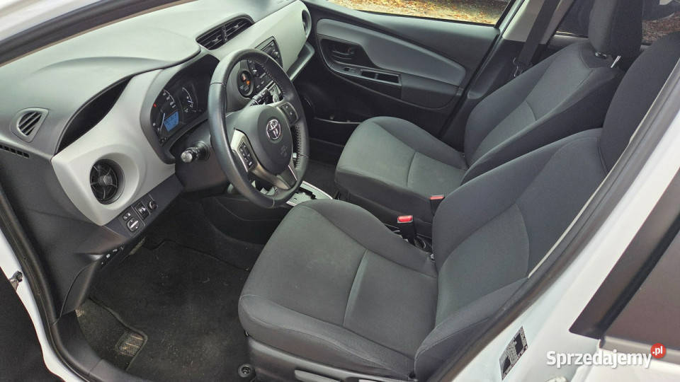 Toyota Yaris 15 HSD 100 Salon Bezwypadkowy