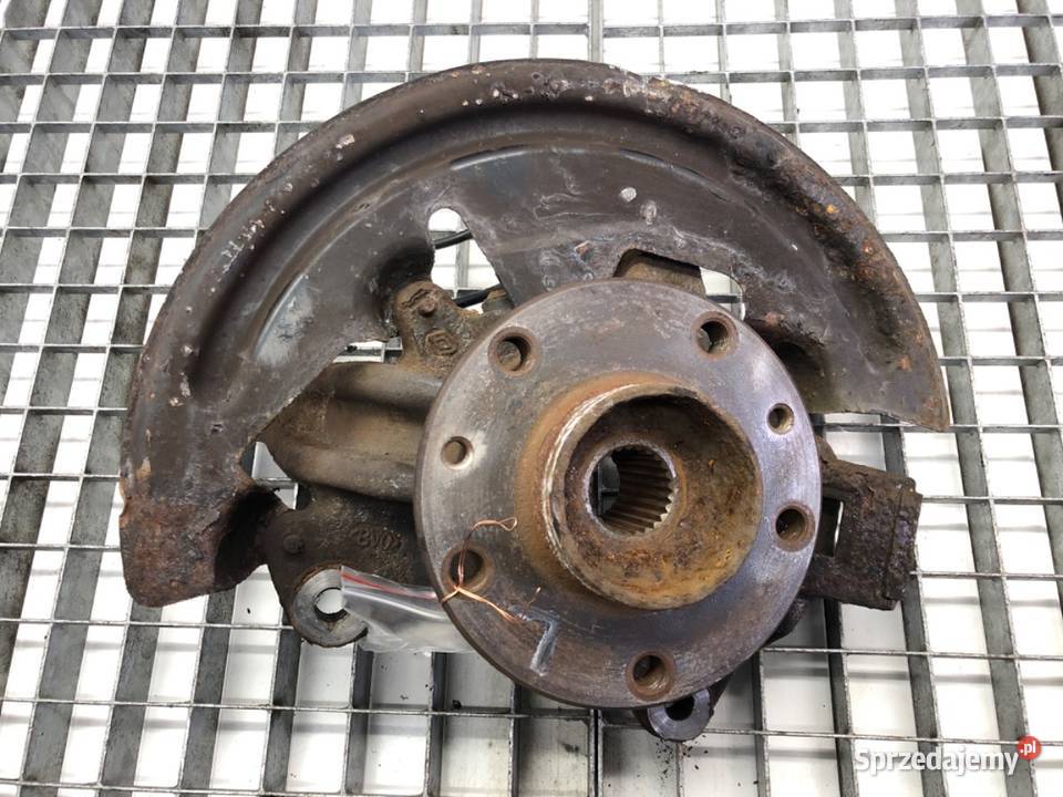 ZWROTNICA LEWY PRZÓD RENAULT MEGANE III 16 110 Zwrotnice