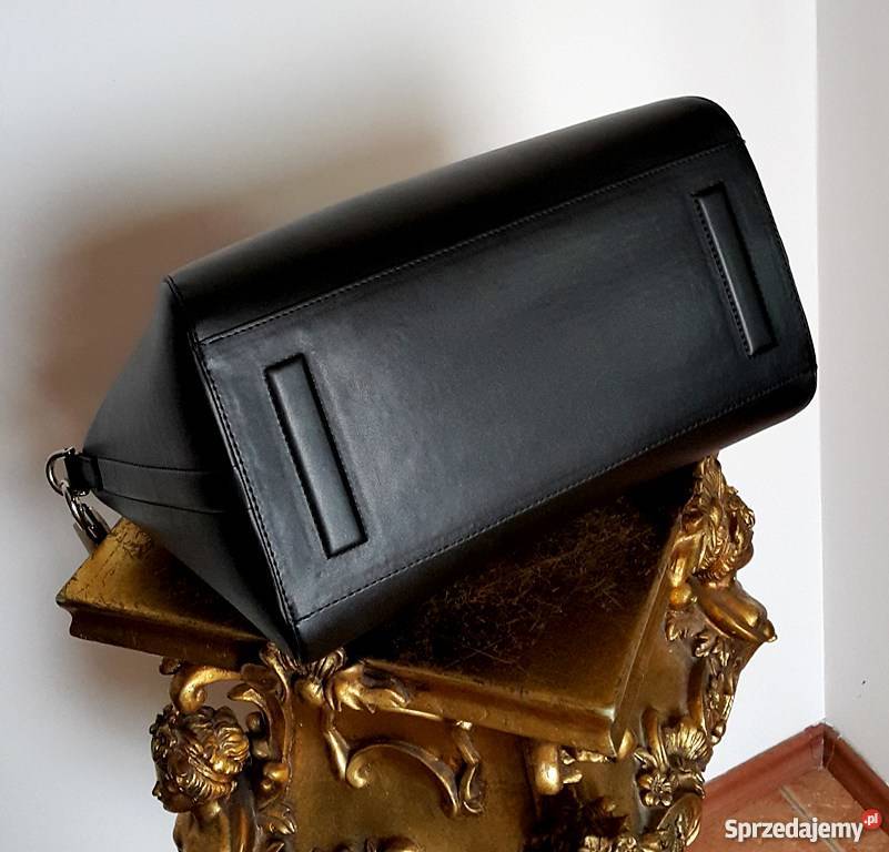 TOREBKA GIVENCHY ANTIGONA KLASYK KUFER CZARNA sprzedam