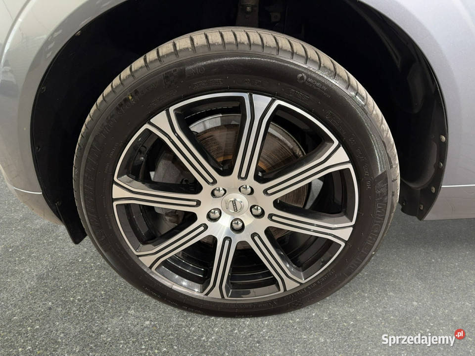 Volvo XC 60 VAT 23 Inscription 20B4 D mHEV 197 kamera cofania sprzedam