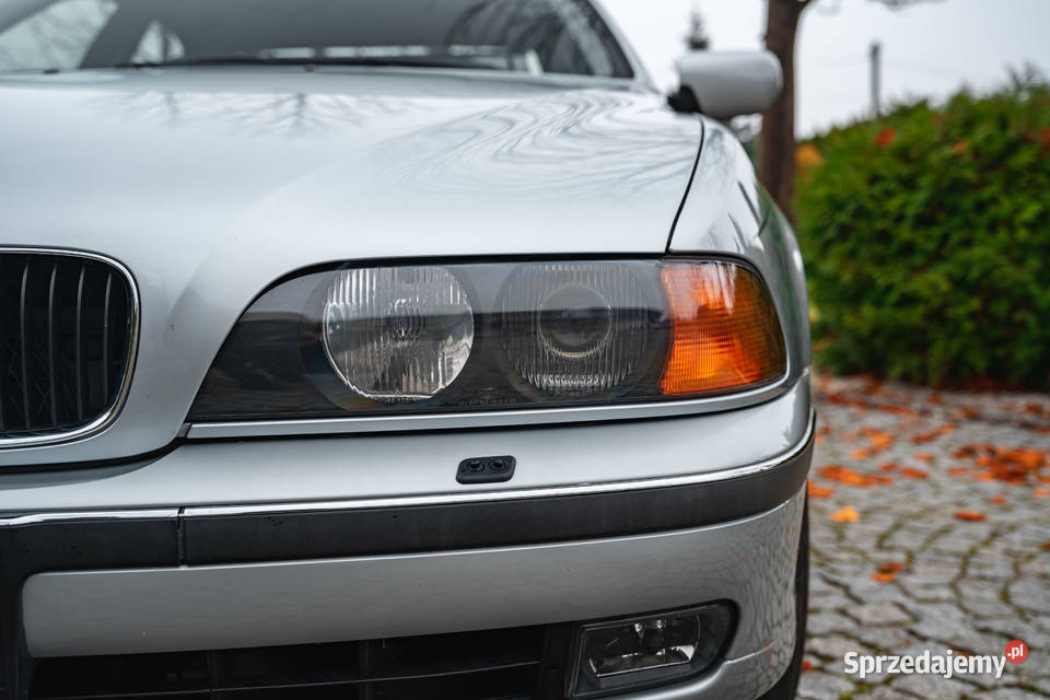 BMW 528iA E39 Sedan Import Japonia NOWA Rarytas srebrny BMW Kępno