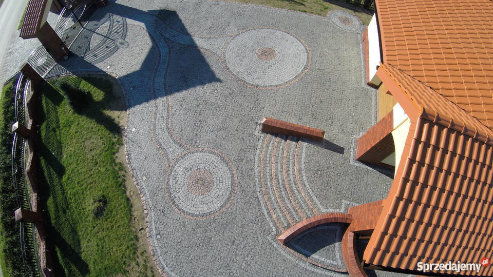 Kostka Granitowa Ciętołupana Rzędowa CZARNA Materiały budowlane