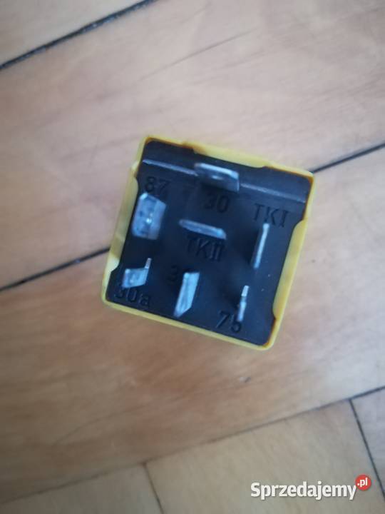 Przekaźnik 318 elektryczny szyberdach VW Golf osobowe Łódź sprzedam