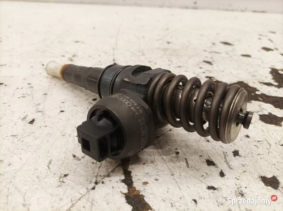 POMPOWTRYSKIWACZ 038130073AM 19 TDI Skoda