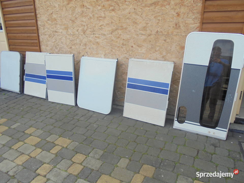 klapa serwisowa nadkole fendt drzwi przyczep Sonina