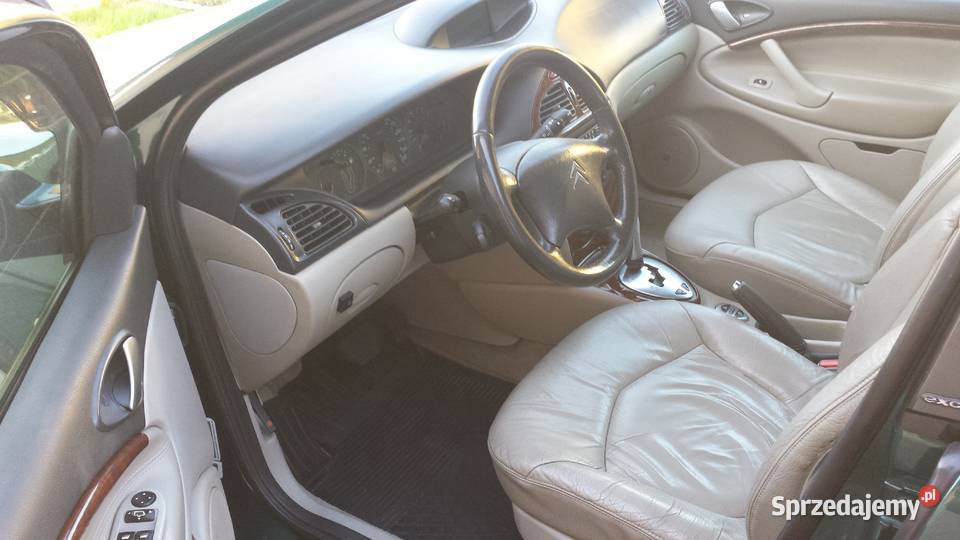 Sprzedam Citroen C5 V6 30 Benzyna z instalacją uszkodzony C5 Głowno