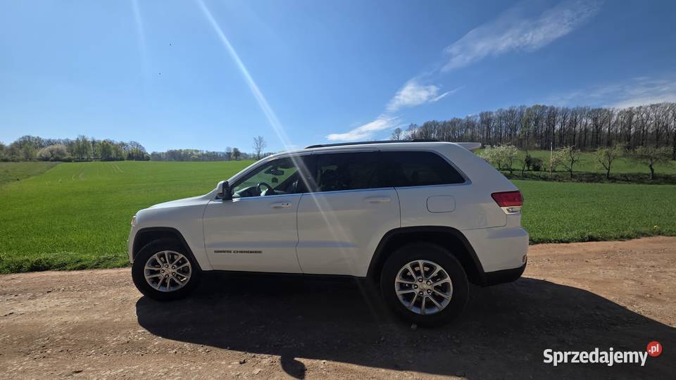 Jeep Grand Cherokee 36 Laredo V6 Pentastar 286 autoalarm Wałbrzych