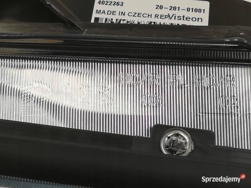 LAMPA PRAWY PRZÓD FORD FOCUS 19982004 NOWA osobowe