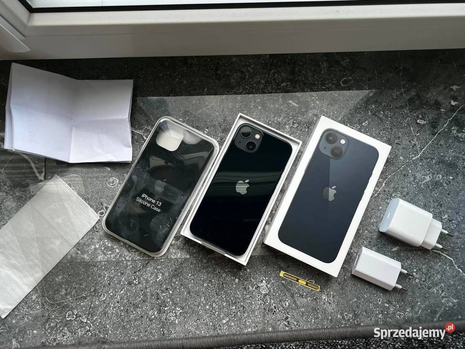 Nowy iPhone 13 czarny Łańcut