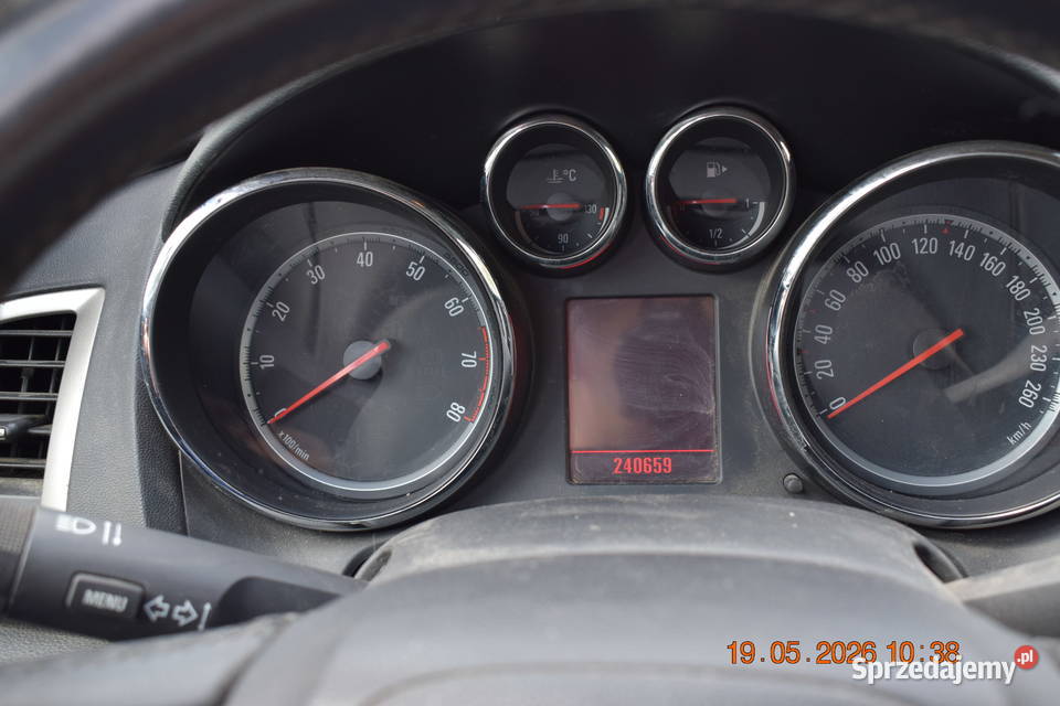 Opel Astra J 14t LPG benzyna+LPG Łubnice sprzedam