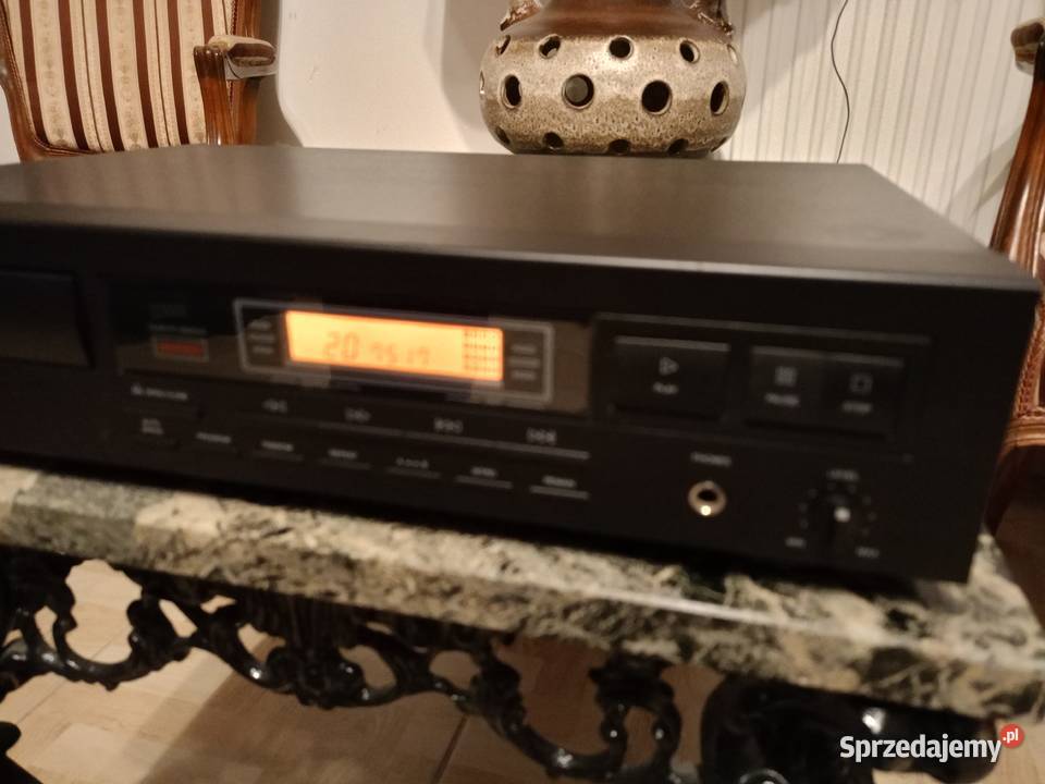 Odtwarzacz płyt CD SUPERTECH CD042RM