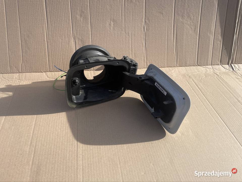 Klapka wlewu paliwa bmw x1 e84 lift Rok produkcji 2012 Szczecin