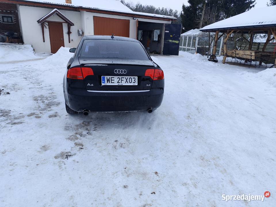 Audi A4 32 V6 255Nowy rozrząd Niski przebieg klimatyzacja Bełcząc