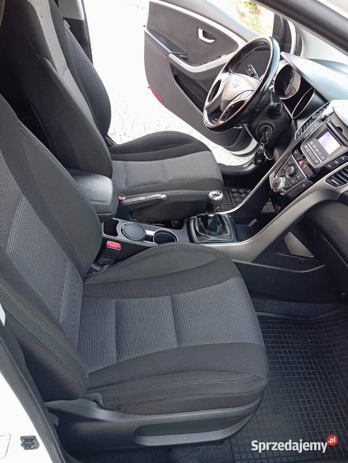 HYUNDAI I30 16 120 2015 światła do jazdy dziennej Ostrołęka